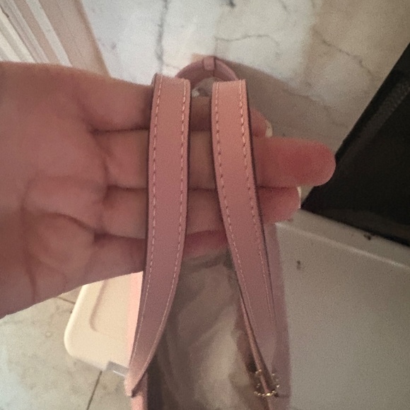 City Tote Bag In Signature Canvas - Picture 9 of 14